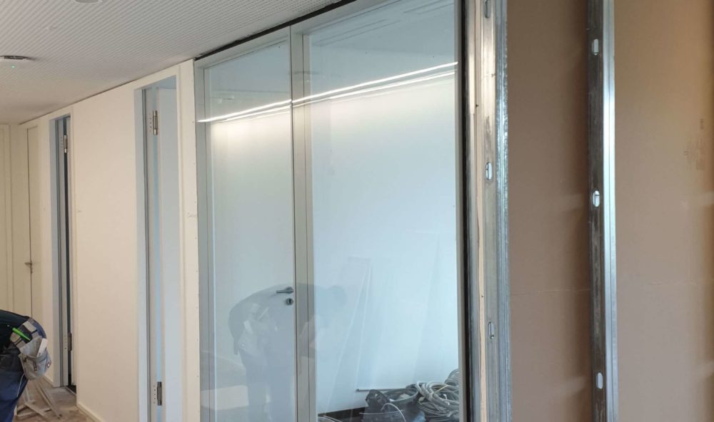 zimmertüren mit zarge , fensterelemente , einbauen , modern , sauber , schnell , NRW ,Dreischeibenhaus